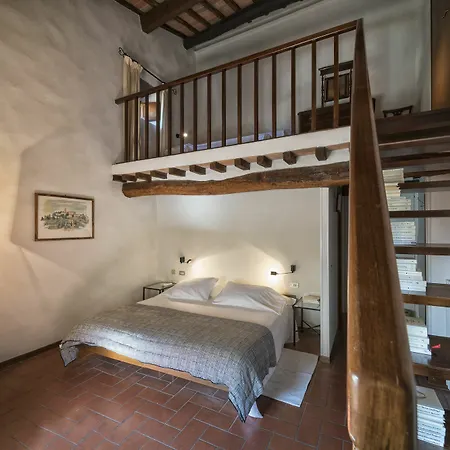 La Di Vignamaggio Hotel 3*