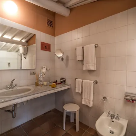 Hotel La Di Vignamaggio