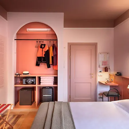La Di Vignamaggio Hotel 3*